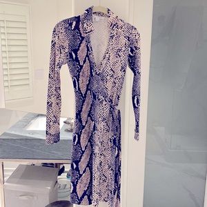 DVF wrap dress New Jeanne Two, size 2